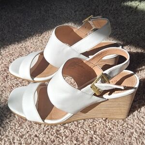 Halogen White Leather Wedge Sandals